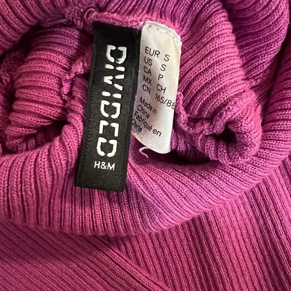 Pink Long Sleeve Turtleneck - Picture 3 of 3